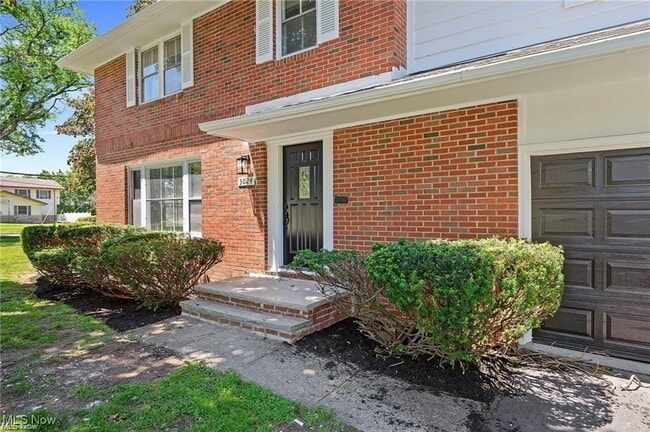 property at 3024 Warrensville Center Rd