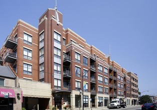 2700-2706 N Halsted St in Chicago, IL - Building Photo - Building Photo