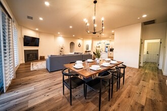 40851 Hovley Ct in Palm Desert, CA - Building Photo - Building Photo