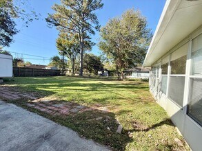 14240 Locust St in Baton Rouge, LA - Building Photo - Building Photo