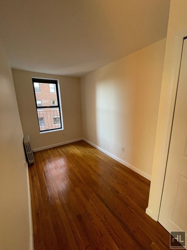 EAST 80 STREET, Unit 25 in New York, NY - Building Photo - Building Photo