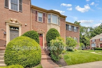 6861 Williamsburg Pond Ct in Falls Church, VA - Building Photo - Building Photo