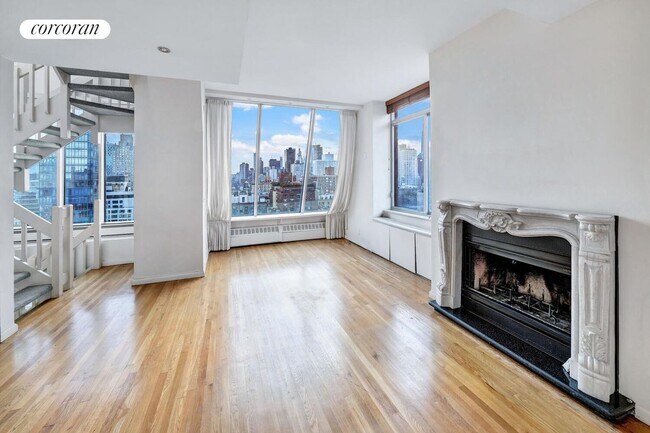 343 E 74th St in New York, NY - Building Photo - Building Photo