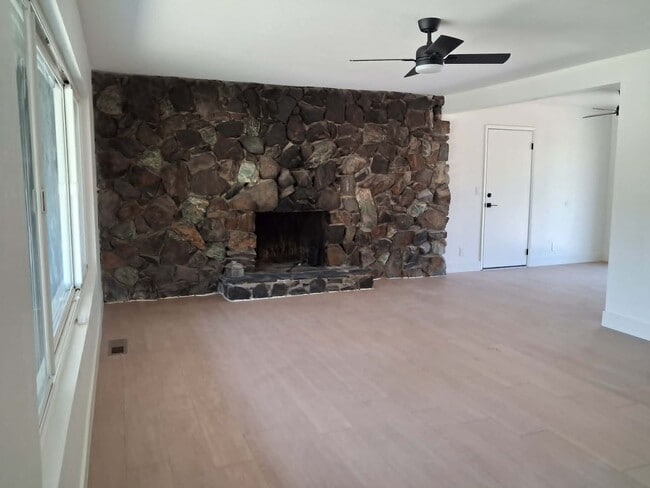 49177 Chapel Hill Dr in Oakhurst, CA - Building Photo - Building Photo
