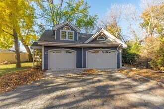 270 S Center St in Northville, MI - Building Photo - Building Photo