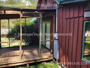 612 Self Hollow Rd in Rockford, TN - Building Photo - Building Photo