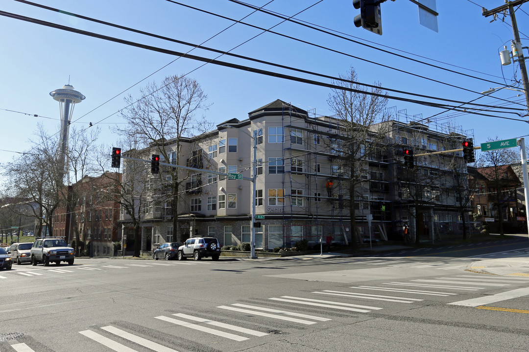 Fifth & Roy Apartments in Seattle, WA - Building Photo