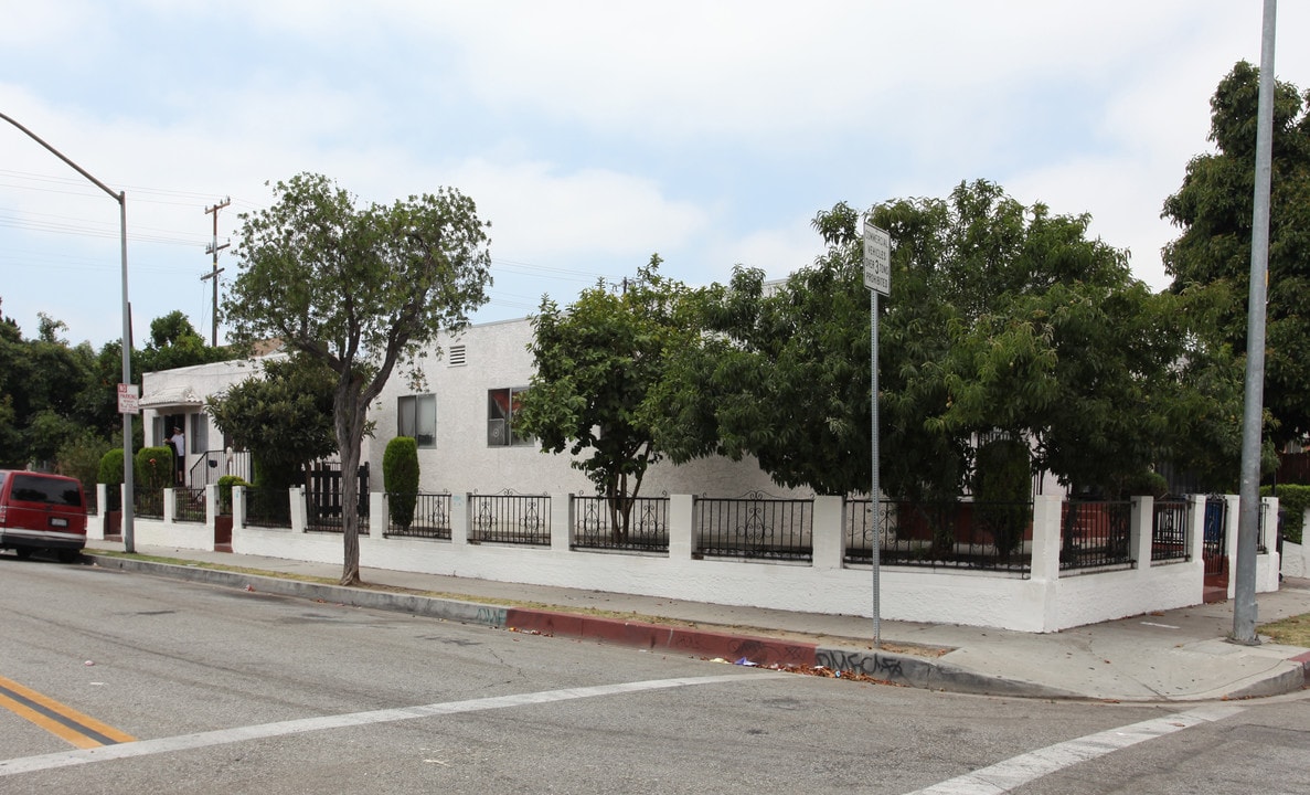 Middleton Street Apartments in Huntington Park, CA - Building Photo