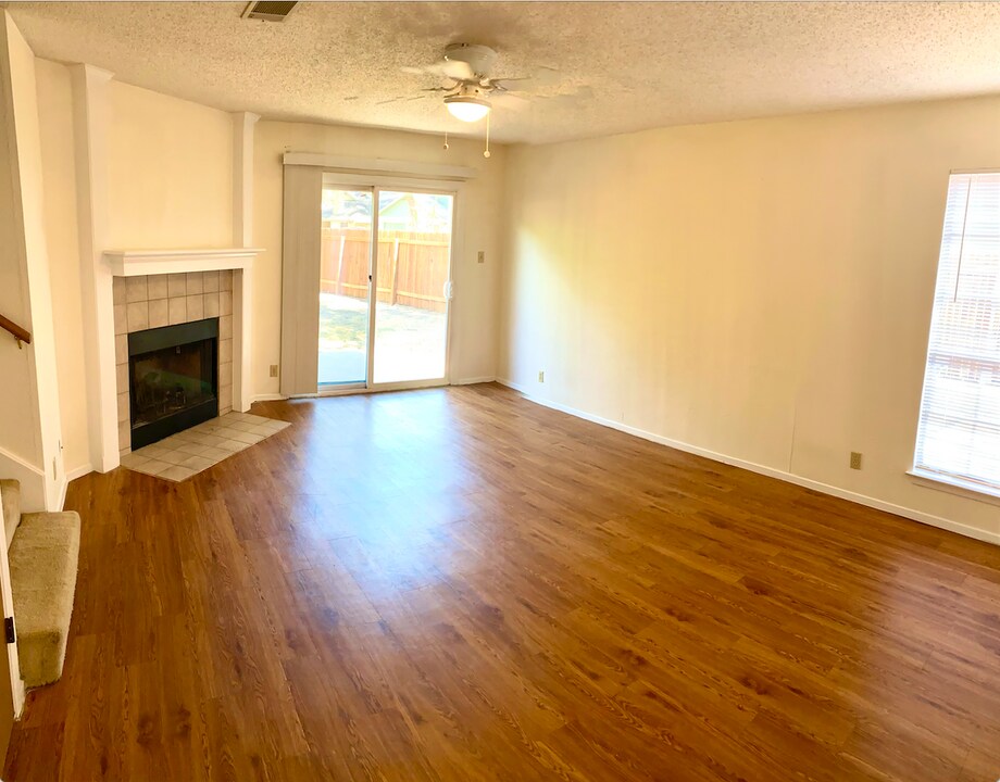 8000 Tuscarora Trl, Unit B in Austin, TX - Building Photo