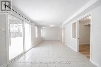 149 Silver Maple Rd in Richmond Hill, ON - Building Photo - Building Photo