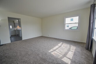 1602 Blackhawk Trl, Unit 1602 in Waukesha, WI - Foto de edificio - Building Photo