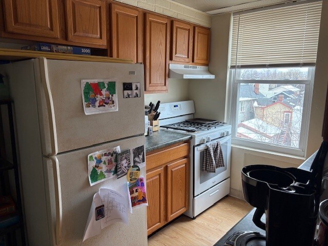 370 S Highland Ave, Unit 16 in Pittsburgh, PA - Foto de edificio - Building Photo