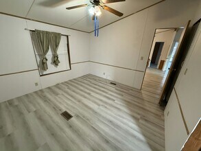 7246 FL-44 in Wildwood, FL - Building Photo - Building Photo