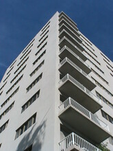 Santa Monica Bay Towers in Santa Monica, CA - Building Photo - Building Photo