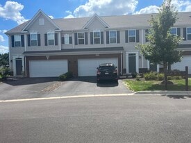 3423 Helene Rieder Dr in Montgomery, IL - Building Photo