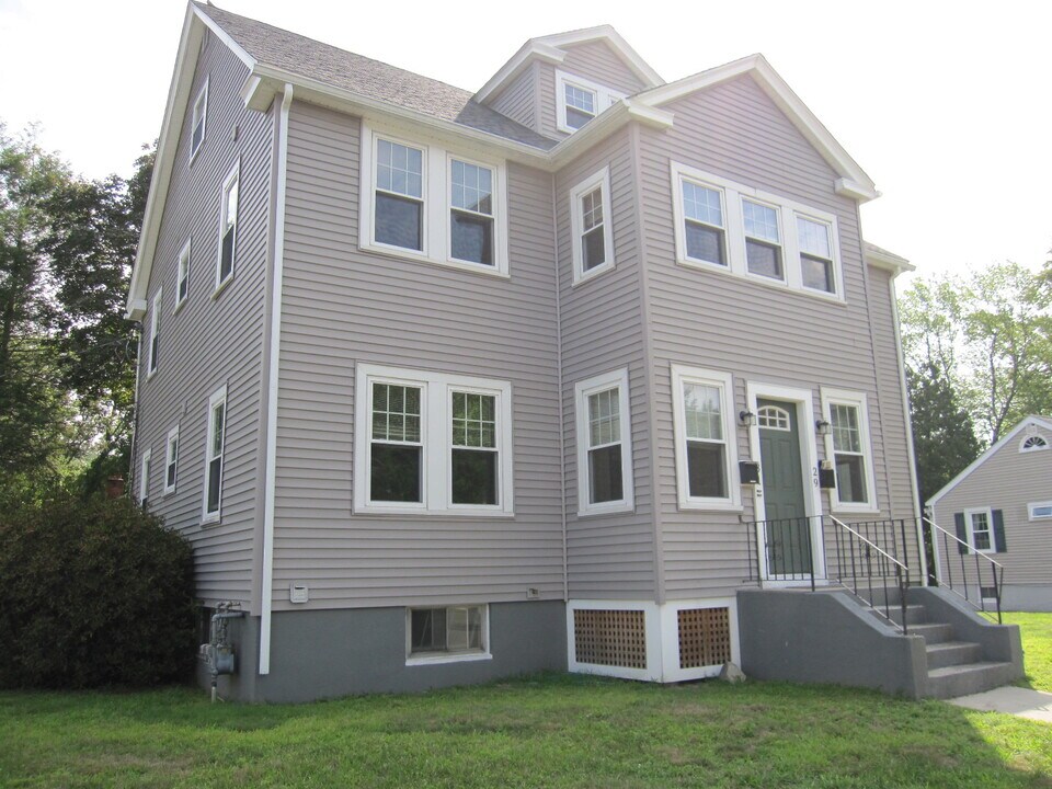 29 Underwood Ave in Framingham, MA - Building Photo