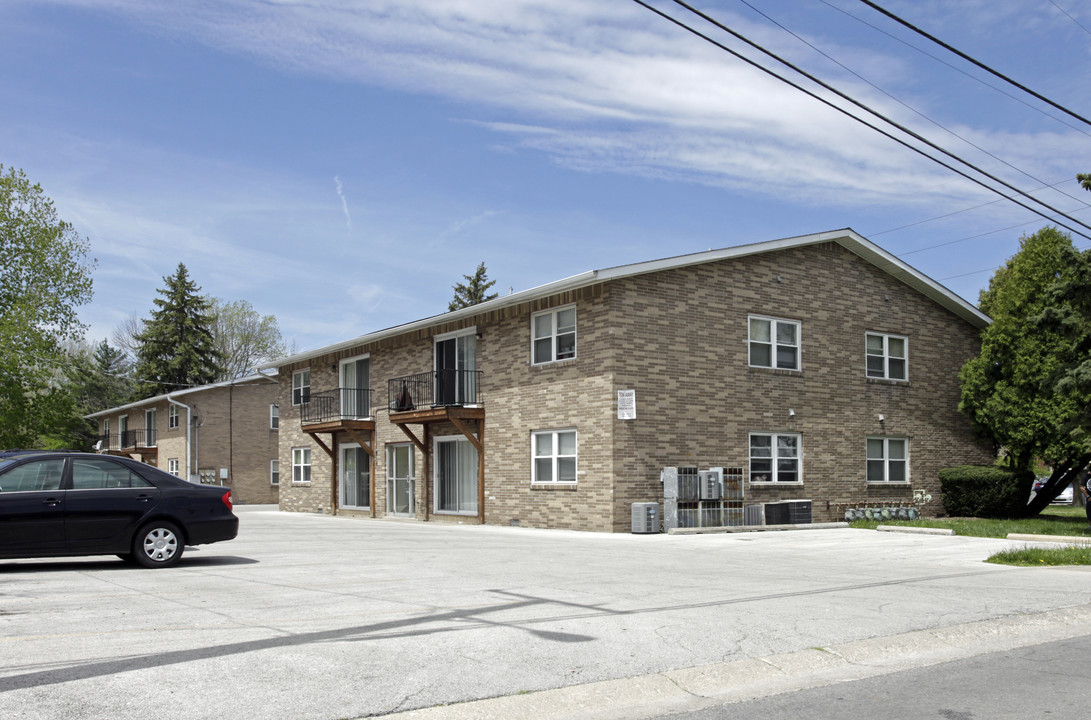 Buff Apartments in Bowling Green, OH - Building Photo