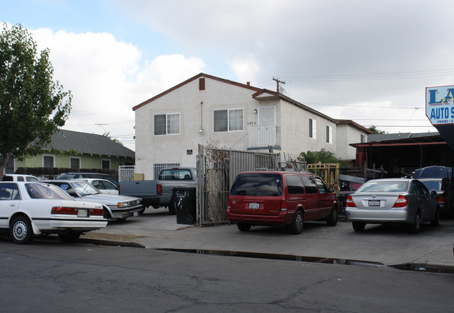 4029 Menlo Ave in San Diego, CA - Building Photo - Building Photo