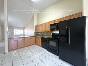 7421 W 29th Way in Hialeah, FL - Building Photo - Building Photo
