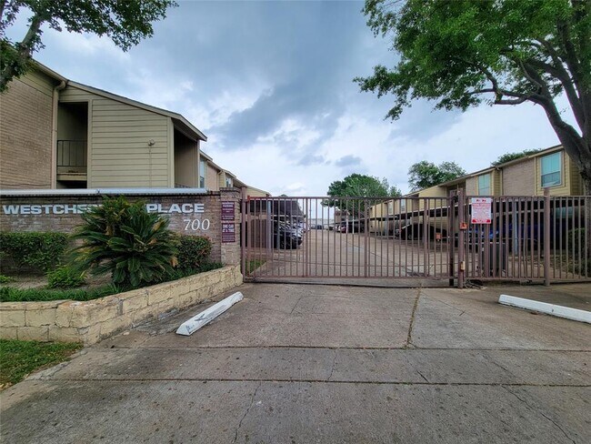 property at 700 Thicket Ln