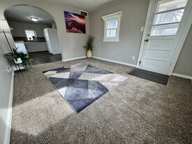 802 Colorado St in Waterloo, IA - Building Photo