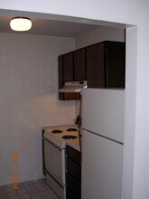 703 S Chapman St in Greensboro, NC - Building Photo - Building Photo