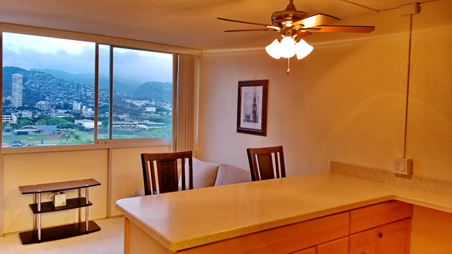 2211 Ala Wai Blvd, Unit 1405 in Honolulu, HI - Building Photo - Building Photo