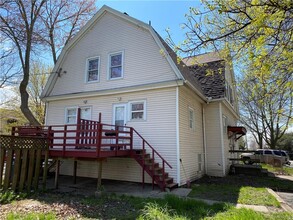 37 B St in Niagara Falls, NY - Building Photo - Building Photo