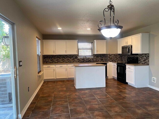 11024 Dublin Briar in San Antonio, TX - Building Photo - Building Photo
