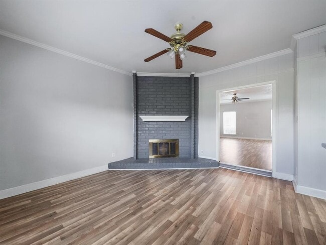 7700 Creekbend Dr in Houston, TX - Building Photo - Building Photo