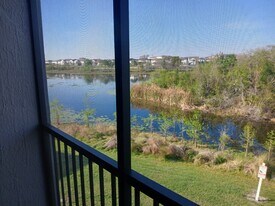 8813 Latrec Ave, Unit 202 in Orlando, FL - Building Photo