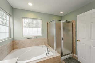 1401 Olde Sage Ct in Glen Allen, VA - Building Photo