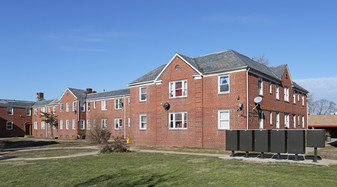 15-35 Elk St in Hempstead, NY - Building Photo