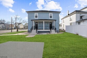 78 Anderson St in Raritan, NJ - Building Photo - Building Photo