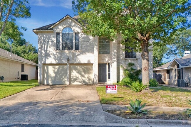 property at 6004 Mesa Verde Cir