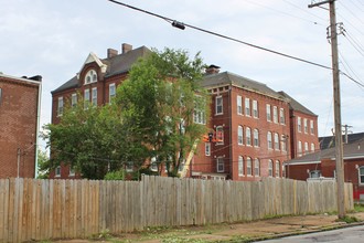 Archway Commons in St. Louis, MO - Building Photo - Building Photo