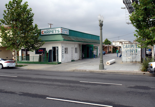 15317 Hawthorne Blvd in Lawndale, CA - Foto de edificio - Building Photo