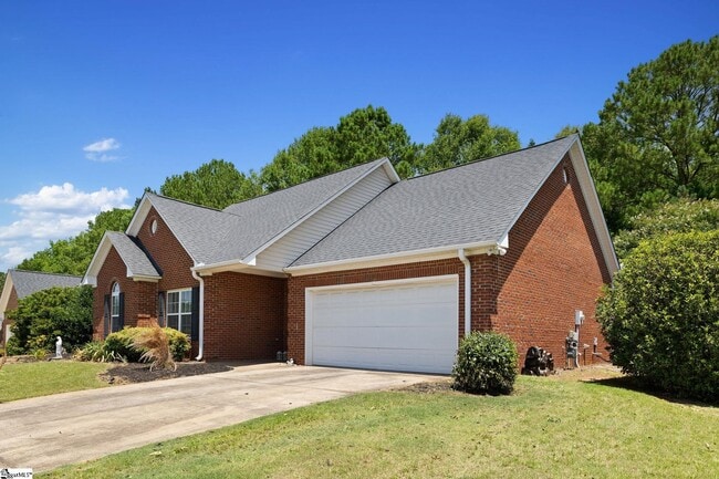 317 N Sweetwater Hills Dr in Moore, SC - Building Photo - Building Photo