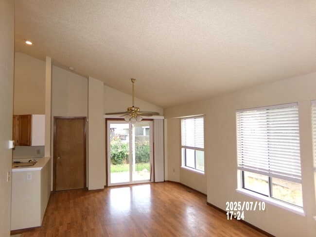 1925 Connecticut Dr in Fort Collins, CO - Building Photo - Building Photo