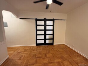 2166 Bronx Pk E in Bronx, NY - Building Photo - Building Photo