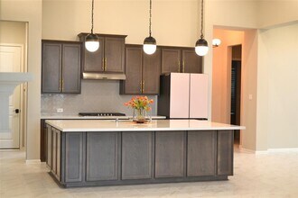2721 Lakeside Shr Dr in League City, TX - Building Photo - Building Photo