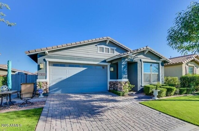 property at 4104 E Rawhide St