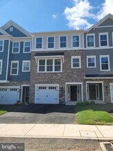 418 Sydney Ln in Lansdale, PA - Building Photo - Building Photo