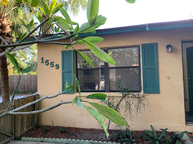 1559 S Myrtle Ave, Unit 1559 South Myrtle Ave A in Clearwater, FL - Building Photo