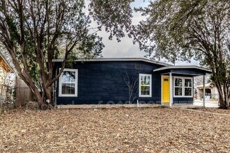 1903 Athel Ave in San Antonio, TX - Building Photo - Building Photo
