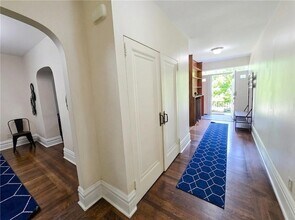 224 S Pacific Ave, Unit 1 in Pittsburgh, PA - Foto de edificio - Building Photo