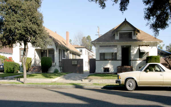 415 S Birch St in Santa Ana, CA - Building Photo