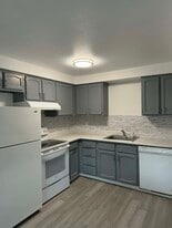 19525 NW Pondosa Ct in Portland, OR - Building Photo