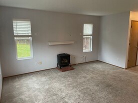 303 Capstan Ct NW in Coupeville, WA - Building Photo