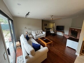 10289 Darling Rd in Ventura, CA - Building Photo - Building Photo